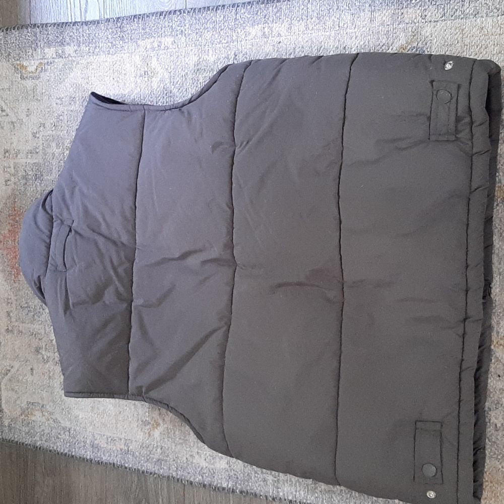Men's size medium gray Coleman vest - Picture 5 of 7